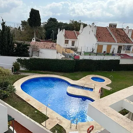 Daire Bonito Atico En Complejo Residencial Con Piscina Torremolinos