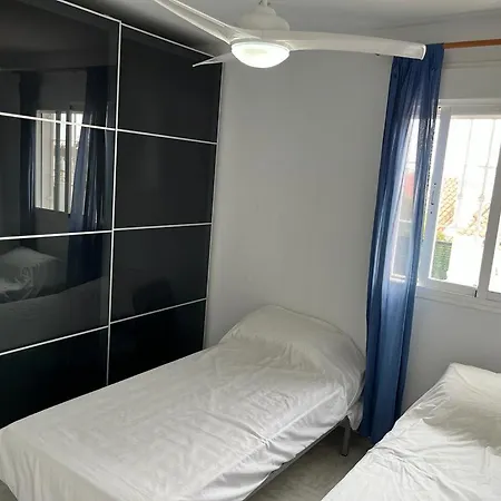 Bonito Atico En Complejo Residencial Con Piscina Daire